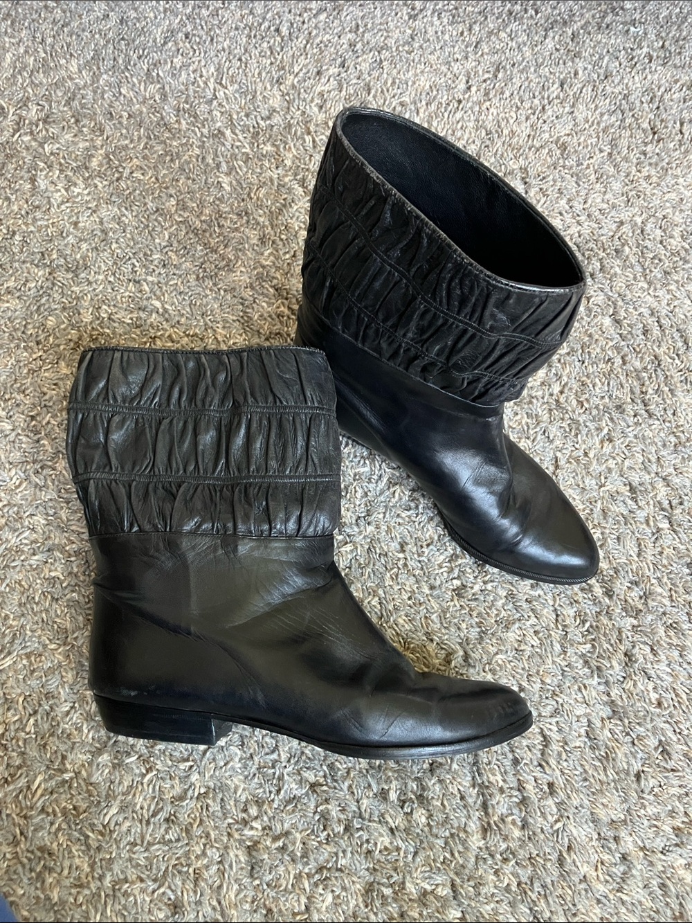 Stuart Women's Black Leather Mid-Calf Ruched Boots